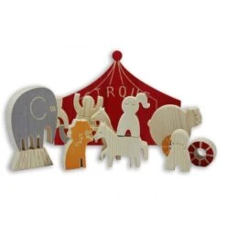 Le Cirque En Bois Du Queyras