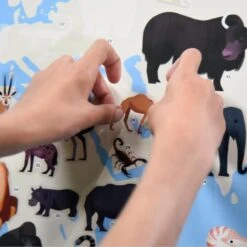 Poster Découverte En Stickers Poppik - Animaux Du Monde -Point De Jouet poppik stickers animaux du monde dis003 4