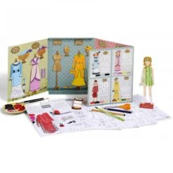 Suzie à La Mode De Paris